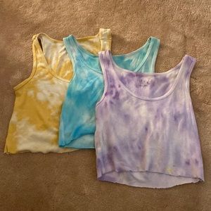 Set of 3 tye dye tank tops
